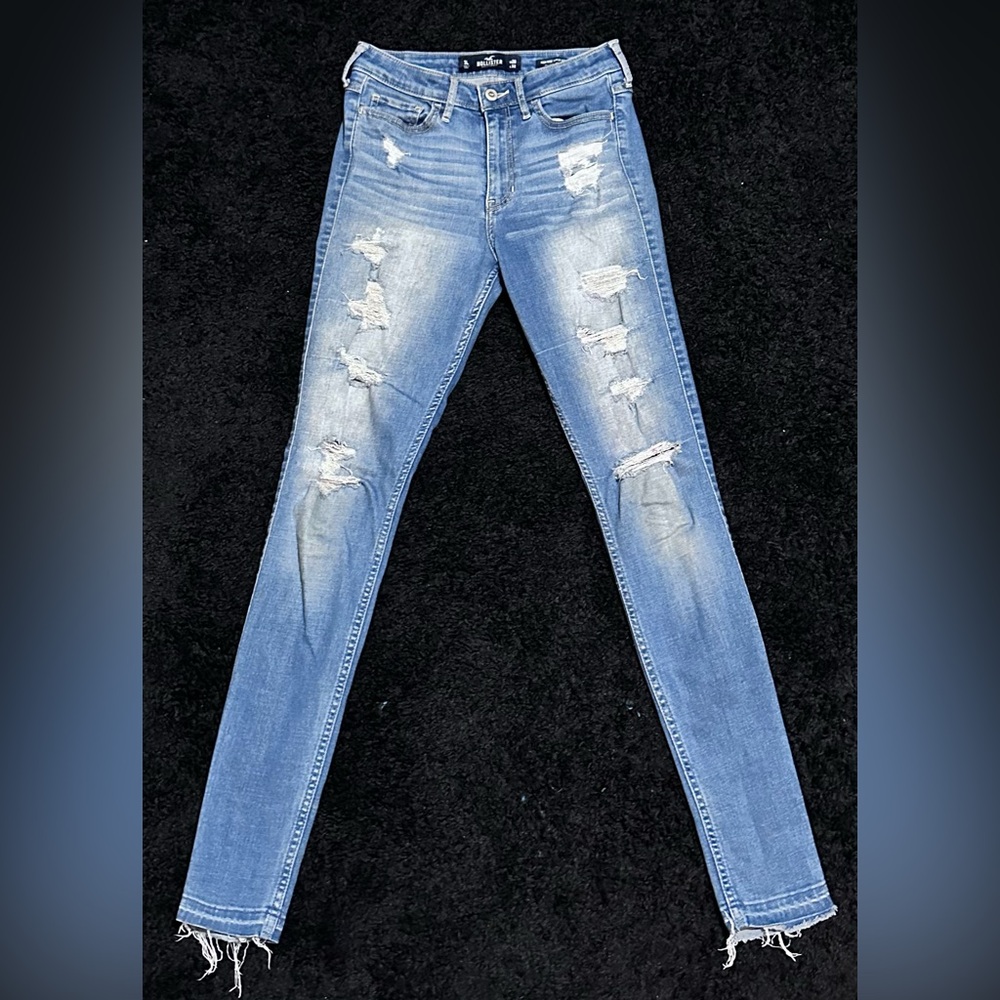 Hollister Ripped Skinny Jeans
